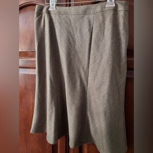 Elegant Brown Women's Wool  Skirt